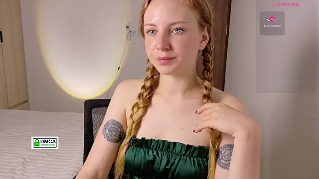 Snapshot of RedFires chatting on 03/03/26, 07:25 RedFires online show from 03/03/26, 07:25