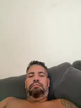 Snapshot of adgato chatting on 04/04/26, 01:52 adgato online show from 04/04/26, 01:52