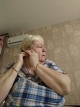 EffectFiona online show from 03/02/25, 04:50