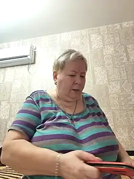 EffectFiona online show from 03/10/25, 10:45