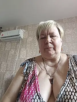 EffectFiona online show from 03/18/26, 11:57