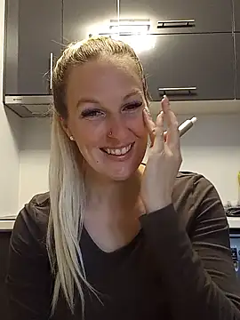 MaviePearl online show from 01/29/25, 08:51