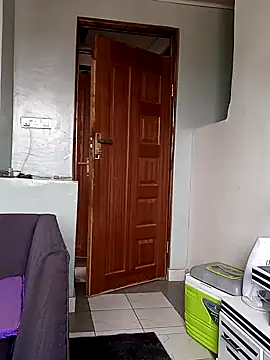 Snapshot of Prettybecs chatting on 12/10/24, 05:28 Prettybecs online show from 12/10/24, 05:28