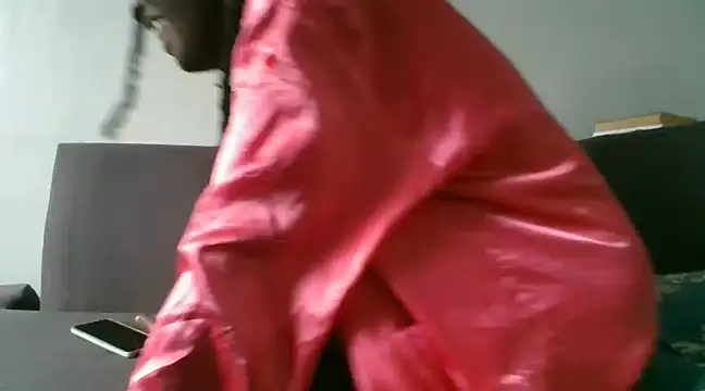 Snapshot of Prettybecs chatting on 01/27/25, 11:43 Prettybecs online show from 01/27/25, 11:43