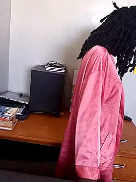 Snapshot of Prettybecs chatting on 02/09/25, 06:01 Prettybecs online show from 02/09/25, 06:01