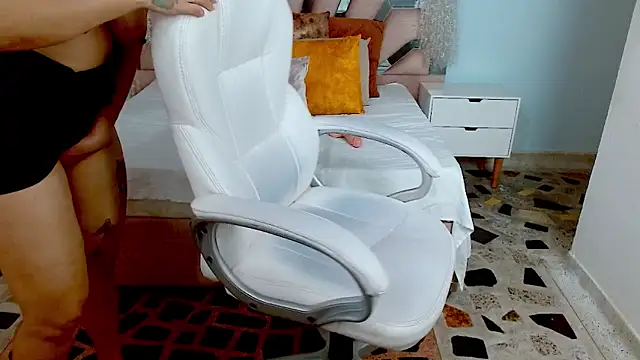 sophia hadid online show from 12/26/24, 09:58