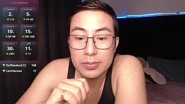 andrewmhilton  online show from 01/07/26, 05:43