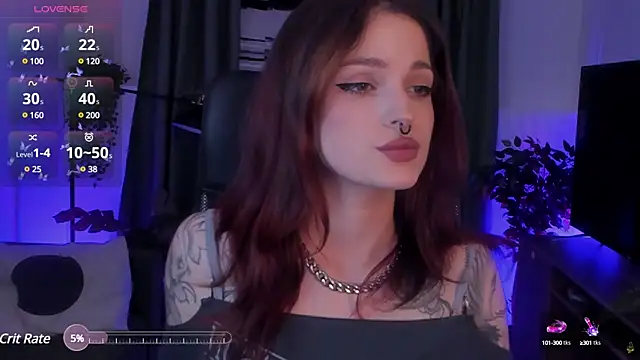 BratzieDarsie online show from 12/18/24, 11:45