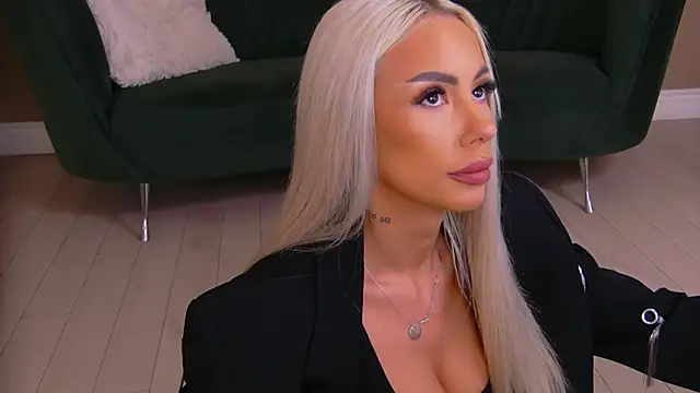 Bailey Rush online show from 04/22/26, 06:20