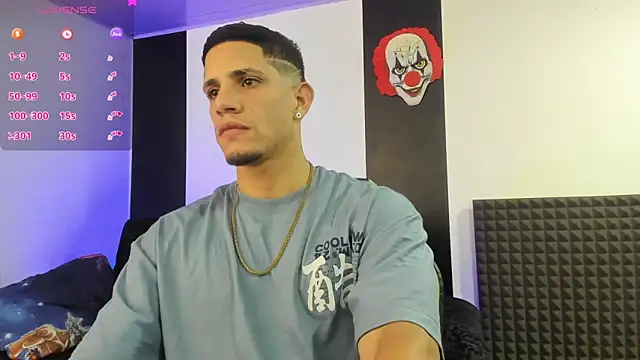 Snapshot of jhonnysnow17 chatting on 02/10/25, 04:08 jhonnysnow17 online show from 02/10/25, 04:08