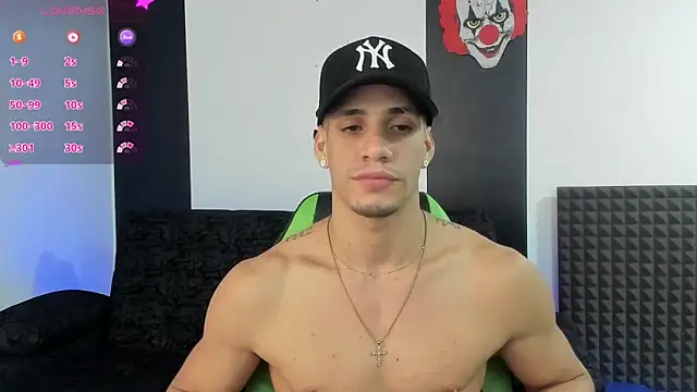 Snapshot of jhonnysnow17 chatting on 02/19/25, 04:55 jhonnysnow17 online show from 02/19/25, 04:55