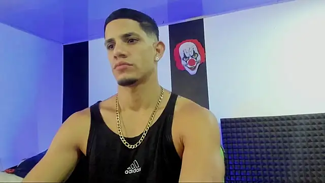 Snapshot of jhonnysnow17 chatting on 03/16/25, 08:32 jhonnysnow17 online show from 03/16/25, 08:32