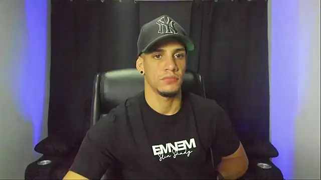 Snapshot of jhonnysnow17 chatting on 09/10/25, 07:08 jhonnysnow17 online show from 09/10/25, 07:08