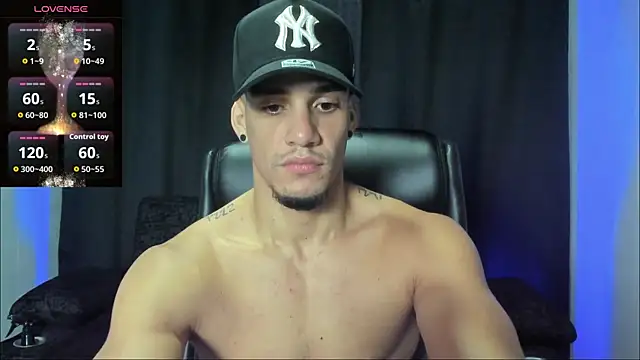 Snapshot of jhonnysnow17 chatting on 09/14/25, 08:02 jhonnysnow17 online show from 09/14/25, 08:02