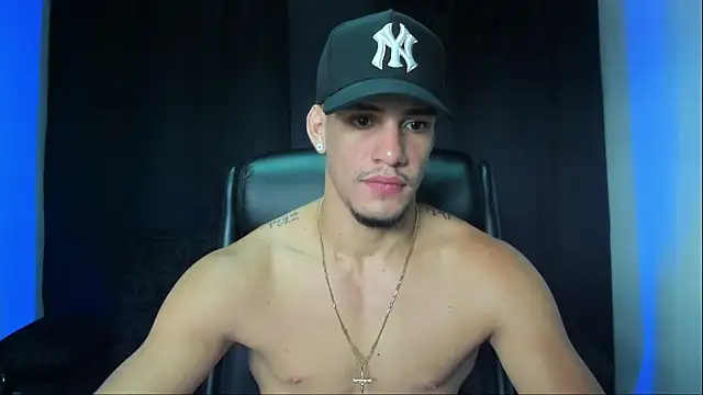 Snapshot of jhonnysnow17 chatting on 09/24/25, 06:11 jhonnysnow17 online show from 09/24/25, 06:11