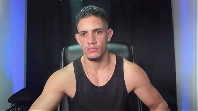 Snapshot of jhonnysnow17 chatting on 10/07/25, 09:12 jhonnysnow17 online show from 10/07/25, 09:12