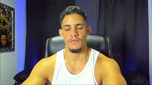 Snapshot of jhonnysnow17 chatting on 11/27/25, 11:07 jhonnysnow17 online show from 11/27/25, 11:07