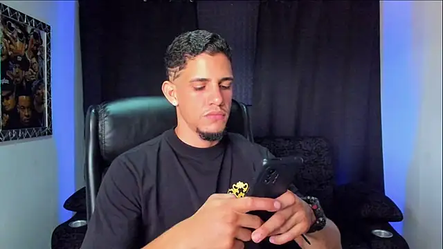 Snapshot of jhonnysnow17 chatting on 02/14/26, 08:27 jhonnysnow17 online show from 02/14/26, 08:27