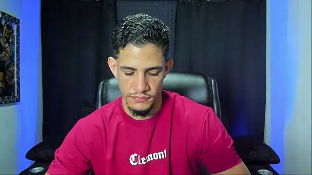 Snapshot of jhonnysnow17 chatting on 02/22/26, 11:25 jhonnysnow17 online show from 02/22/26, 11:25