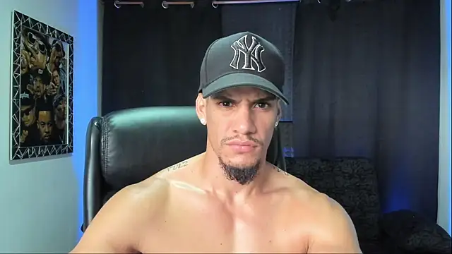 Snapshot of jhonnysnow17 chatting on 03/02/26, 04:03 jhonnysnow17 online show from 03/02/26, 04:03