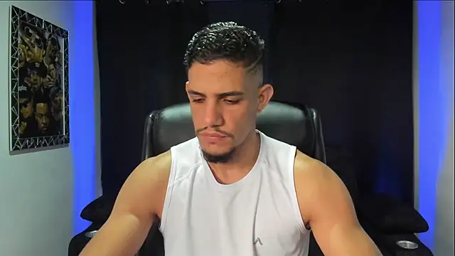 Snapshot of jhonnysnow17 chatting on 03/05/26, 05:09 jhonnysnow17 online show from 03/05/26, 05:09