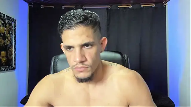 Snapshot of jhonnysnow17 chatting on 03/12/26, 05:52 jhonnysnow17 online show from 03/12/26, 05:52