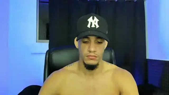 jhonnysnow17 online show from 04/23/26, 06:25