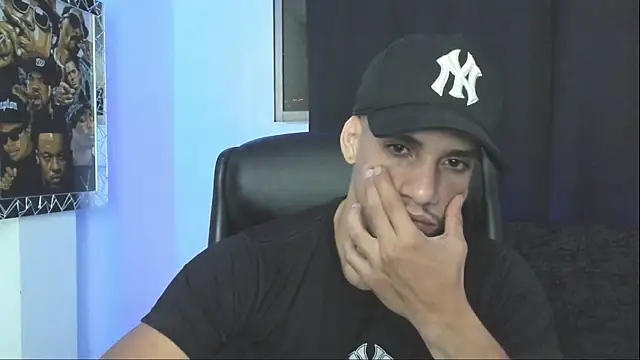 jhonnysnow17 online show from 04/29/26, 04:49