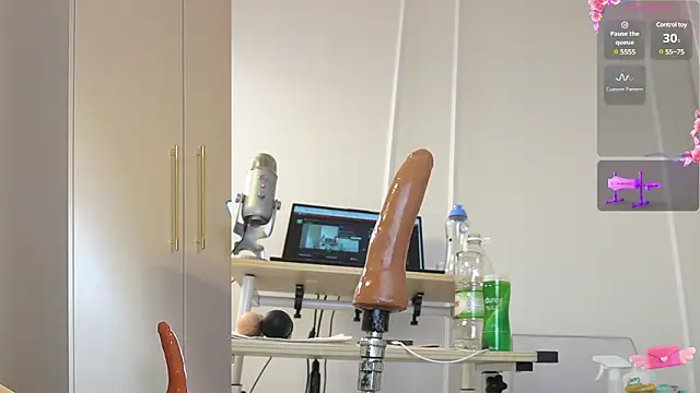 Snapshot of Miss69Ri99 chatting on 01/31/25, 07:40 Miss69Ri99 online show from 01/31/25, 07:40