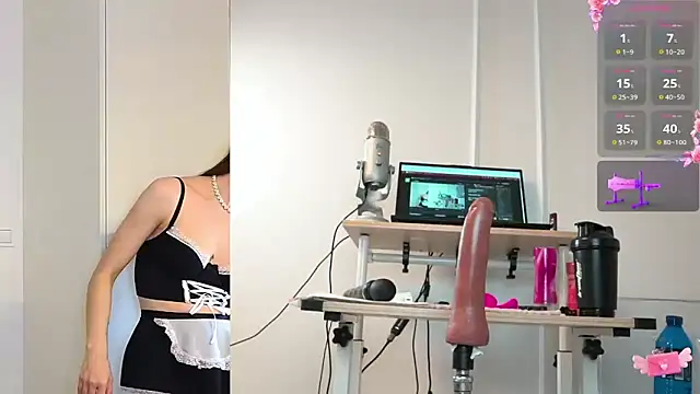 Snapshot of Miss69Ri99 chatting on 03/07/25, 08:11 Miss69Ri99 online show from 03/07/25, 08:11