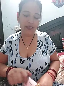 Poojabhabi101 online show from 04/24/26, 06:27