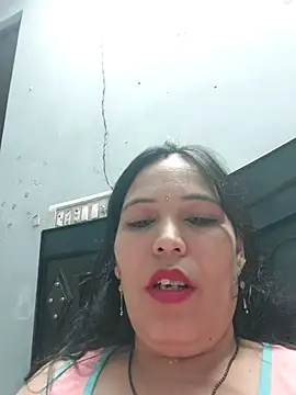 Snapshot of Poojabhabi101 chatting on 05/08/26, 06:08 Poojabhabi101 online show from 05/08/26, 06:08