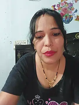 Snapshot of Poojabhabi101 chatting on 06/18/26, 07:30 Poojabhabi101 online show from 06/18/26, 07:30