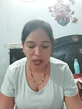Snapshot of Poojabhabi101 chatting on 06/23/26, 08:23 Poojabhabi101 online show from 06/23/26, 08:23