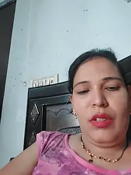Snapshot of Poojabhabi101 chatting on 07/07/26, 05:54 Poojabhabi101 online show from 07/07/26, 05:54