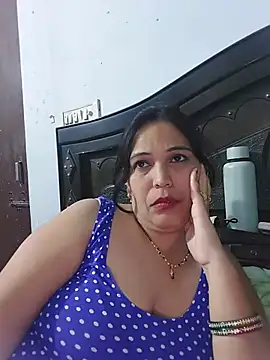Snapshot of Poojabhabi101 chatting on 07/15/26, 05:51 Poojabhabi101 online show from 07/15/26, 05:51