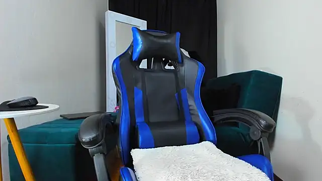 LiamCossio  online show from 01/09/25, 11:34