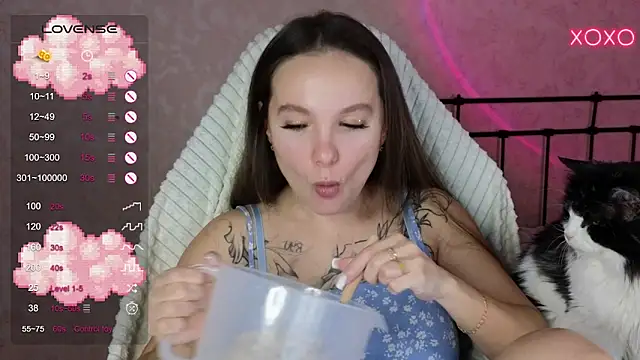 lil luna x online show from 02/15/25, 12:54