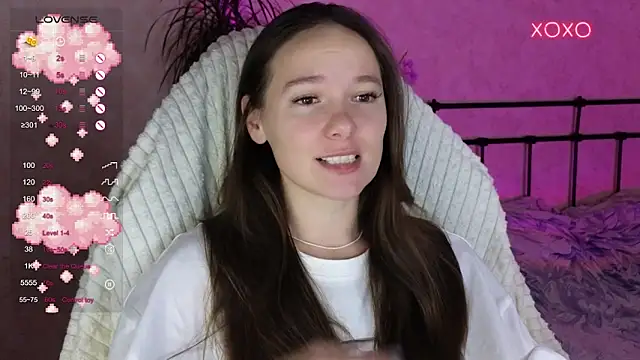 lil luna x online show from 12/05/25, 05:53