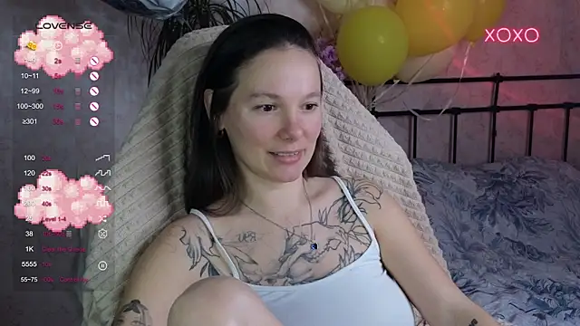 lil luna x online show from 02/12/26, 04:13