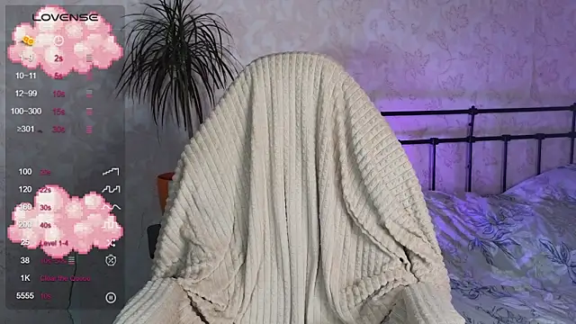 lil luna x online show from 04/18/26, 05:28