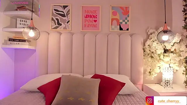 cute  cherry  online show from 10/02/25, 08:16