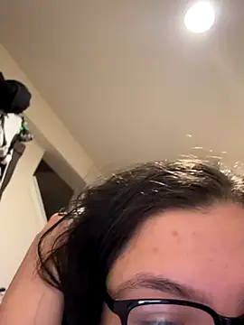 LiverandBrat77 online show from 12/23/25, 03:26