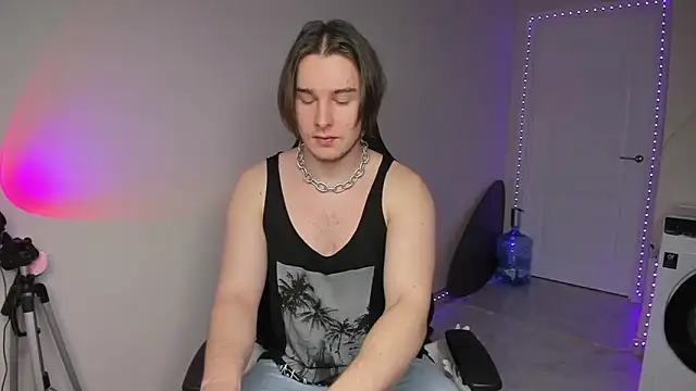 Vincent Strong online show from 12/06/24, 07:54