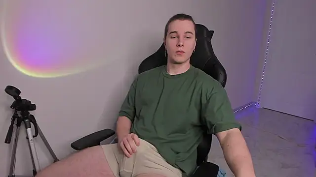 Vincent Strong online show from 02/15/25, 08:11