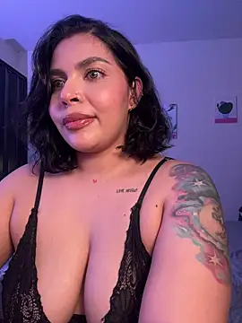 GigiiStone online show from 04/15/26, 12:17