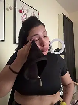 GigiiStone online show from 04/21/26, 05:06