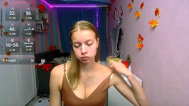   Aphrodita  wow   online show from 11/23/25, 11:10