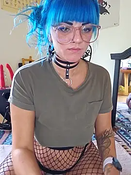 Snapshot of anyalikestosuck chatting on 10/02/25, 06:59 anyalikestosuck online show from 10/02/25, 06:59