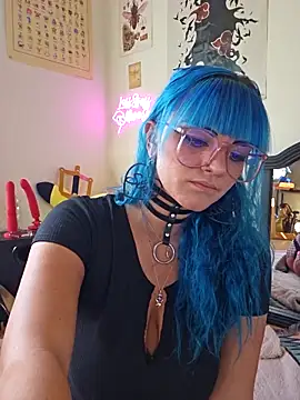 Snapshot of anyalikestosuck chatting on 10/08/25, 06:16 anyalikestosuck online show from 10/08/25, 06:16